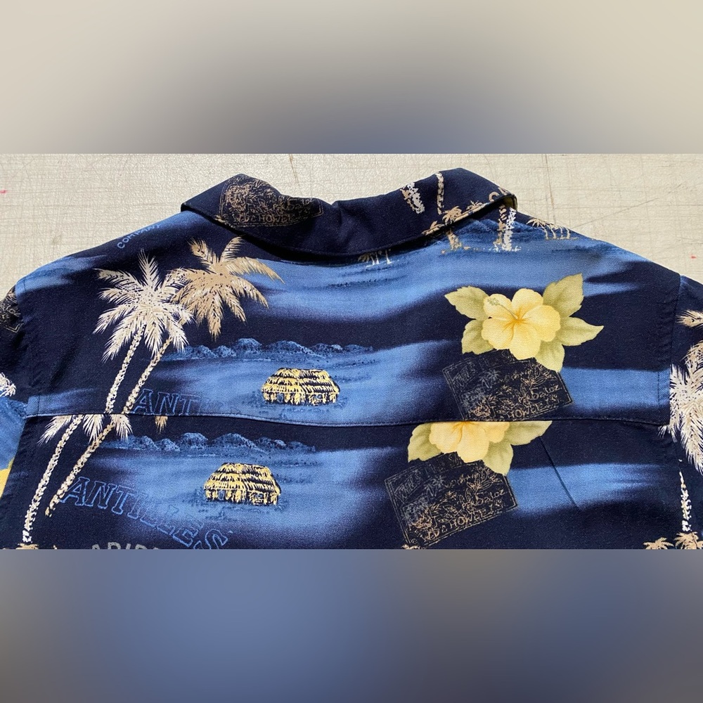 Island winds Navy and Yellow Tropical Shirt - Picture 7 of 8